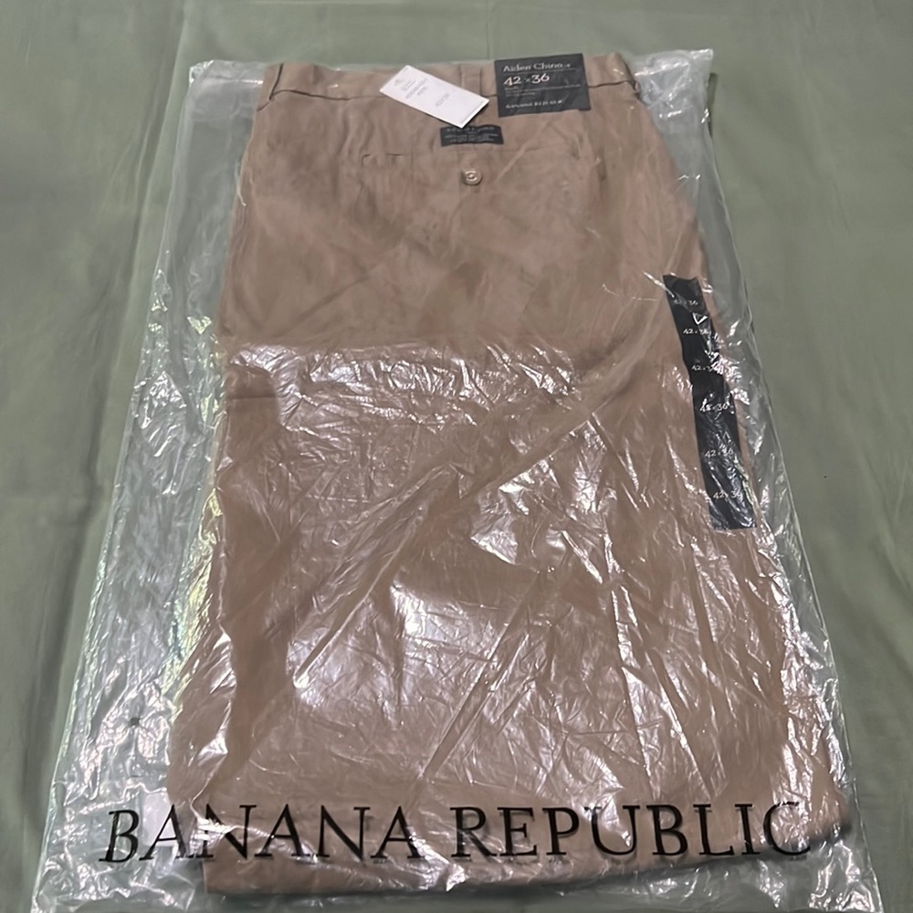 Banana Republic Aiden Chino